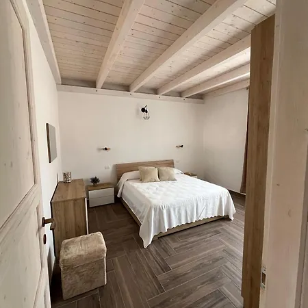 Iris דירה קרבוניה